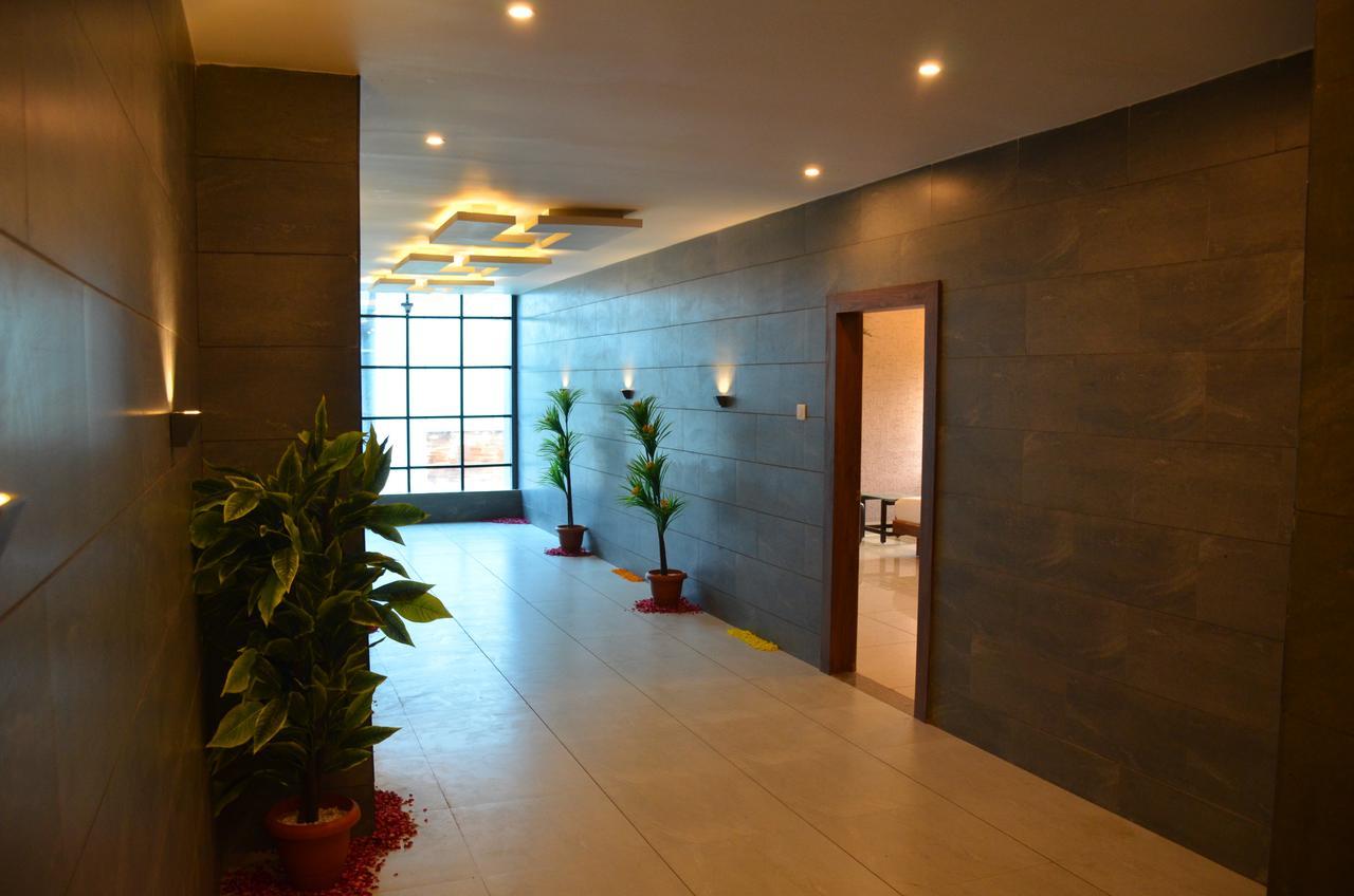 Hotel Apple Residency Pātan Exterior foto