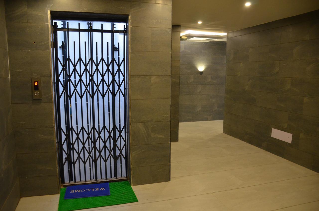Hotel Apple Residency Pātan Exterior foto