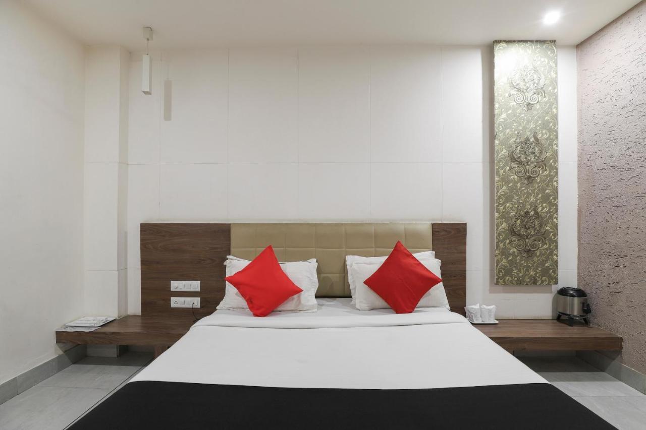 Hotel Apple Residency Pātan Exterior foto